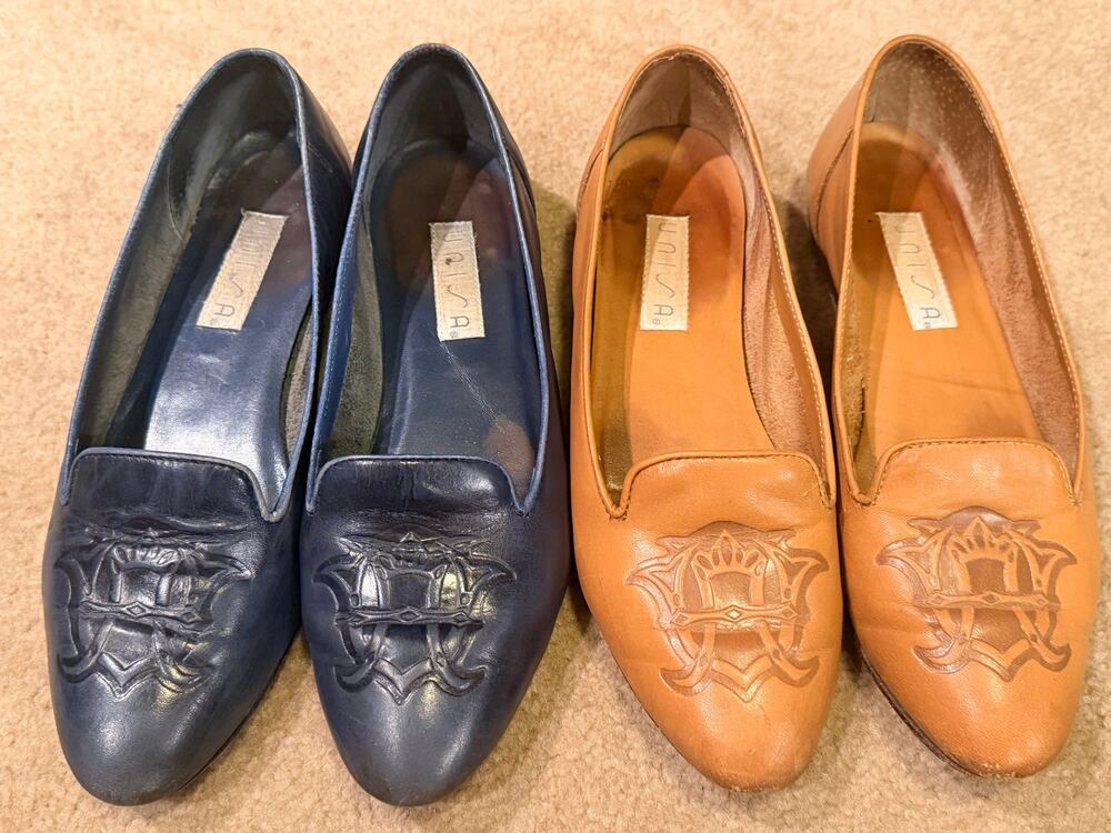 VTG Unisa Leather Loafer Flats Bundle 2 Pair Navy Blue Tan Camel Women Size 5.5